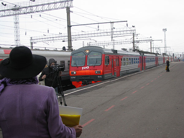 Поезд пенза самара. Электропоезд Пенза 1 Самара. Электричка Сызрань Пенза. Пригородные электропоезда Пенза Самара. Электричка Волжский экспресс Сызрань Самара.